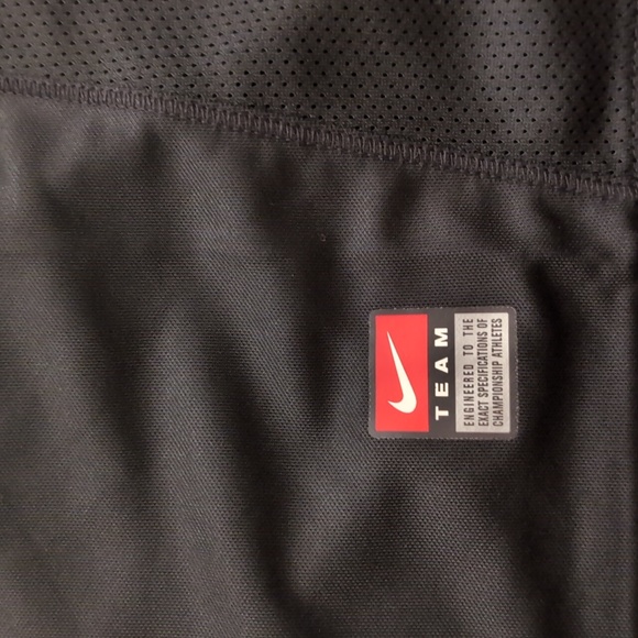 NIKE Men's DRI-FIT T-shirt - Picture 4 of 8